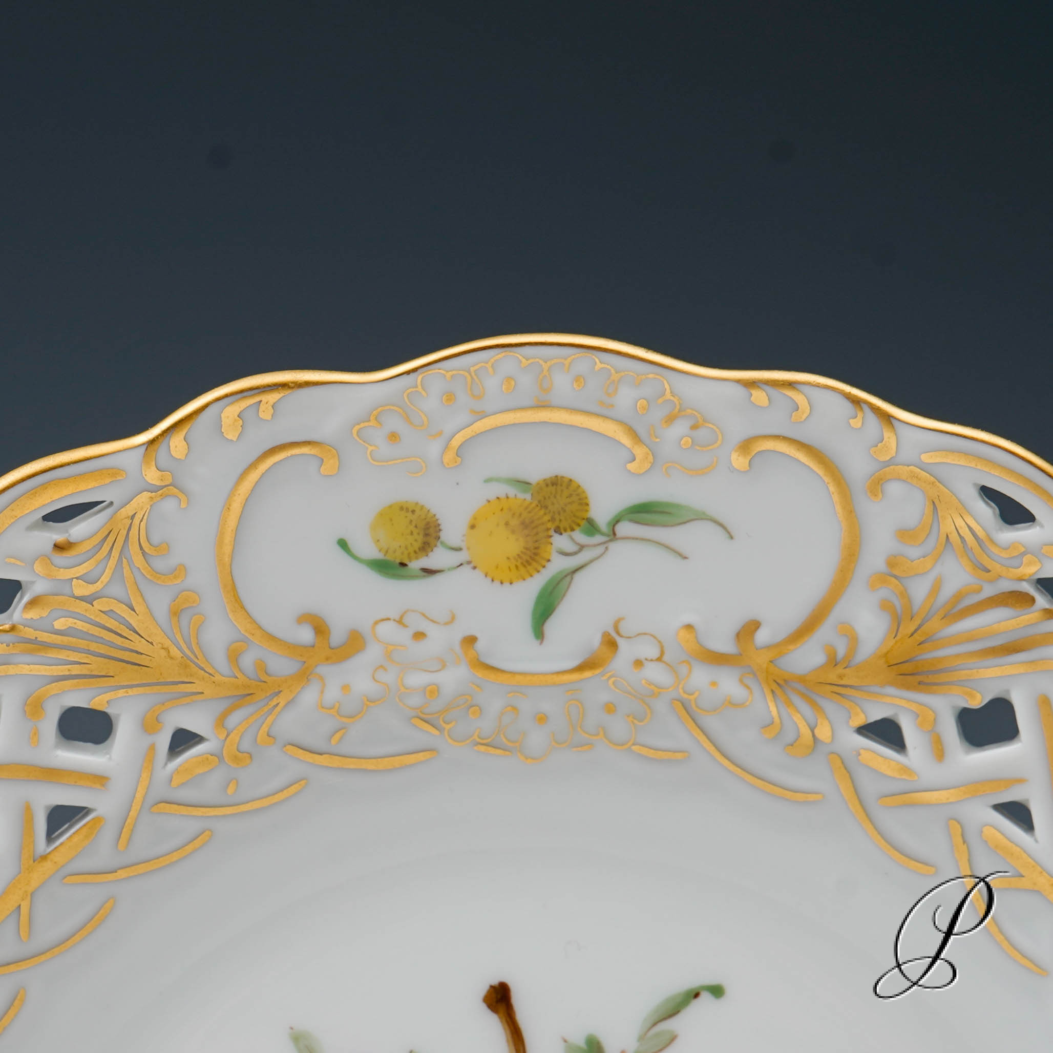 Durchbruchteller Meissen 1.Wahl mit Obstmalerei NP# 840,- EUR – Bild 5