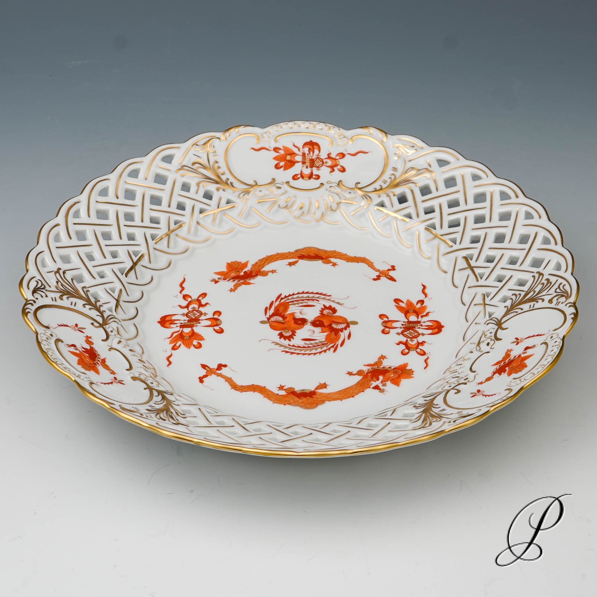 Durchbruchteller Meissen 1.Wahl reicher Drache rot und goldschattiert NP# 1300,- EUR – Bild 2