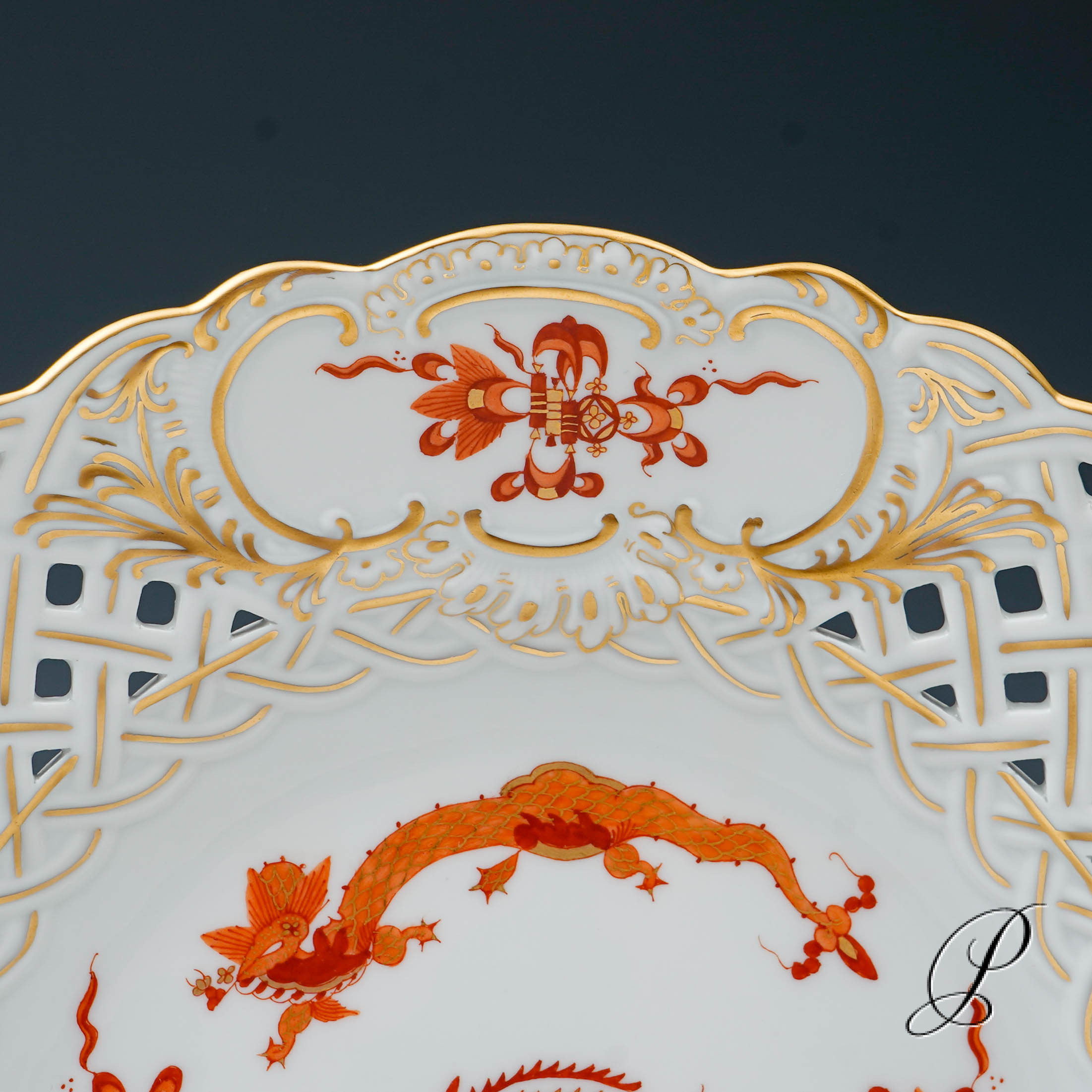 Durchbruchteller Meissen 1.Wahl reicher Drache rot und goldschattiert NP# 1300,- EUR – Bild 5
