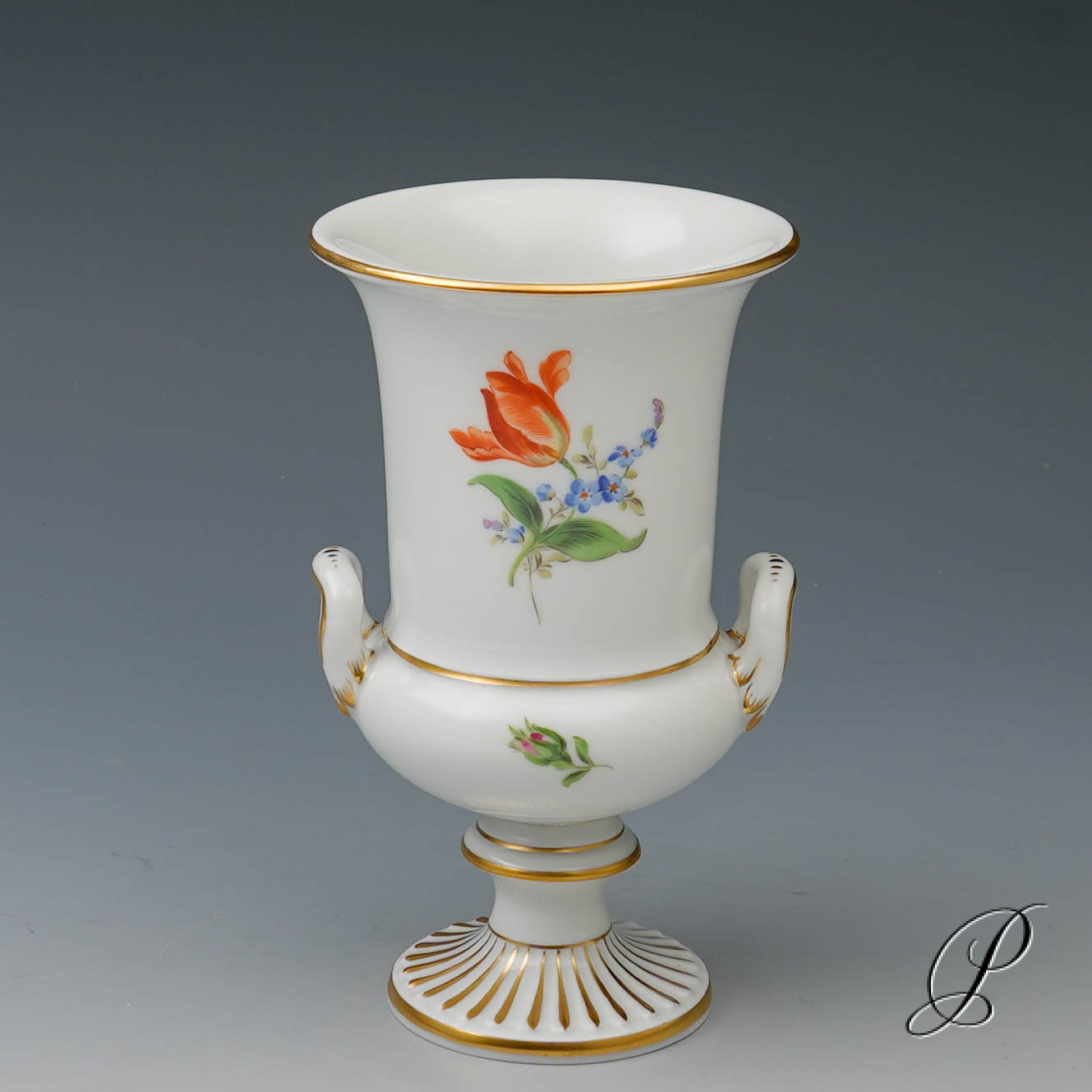 Meissen Amphorenvase 1.Wahl im Dekor Blume2