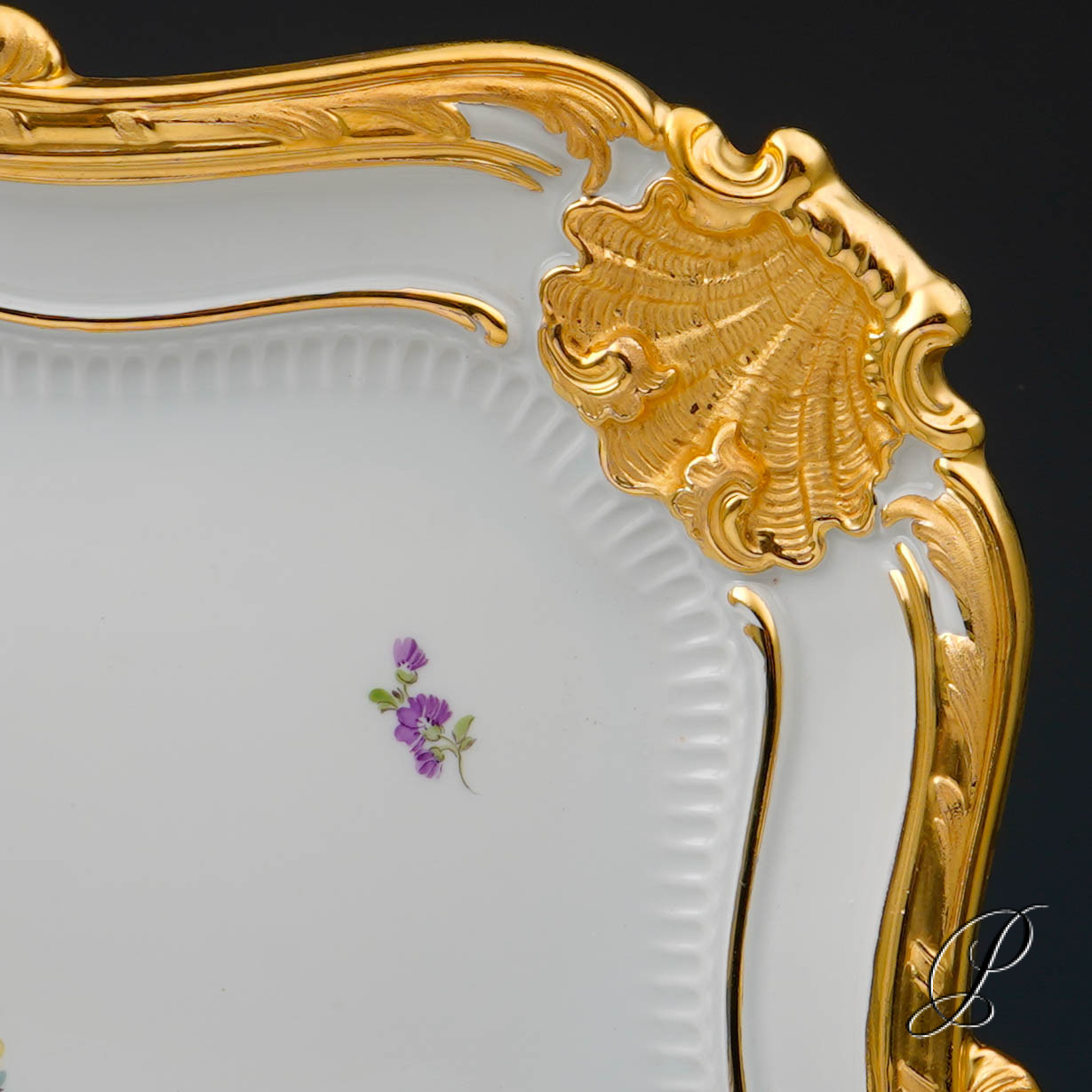 Traumhafte große Prunkplatte / Prunktablett Meissen mit Blumenbukett – Bild 8