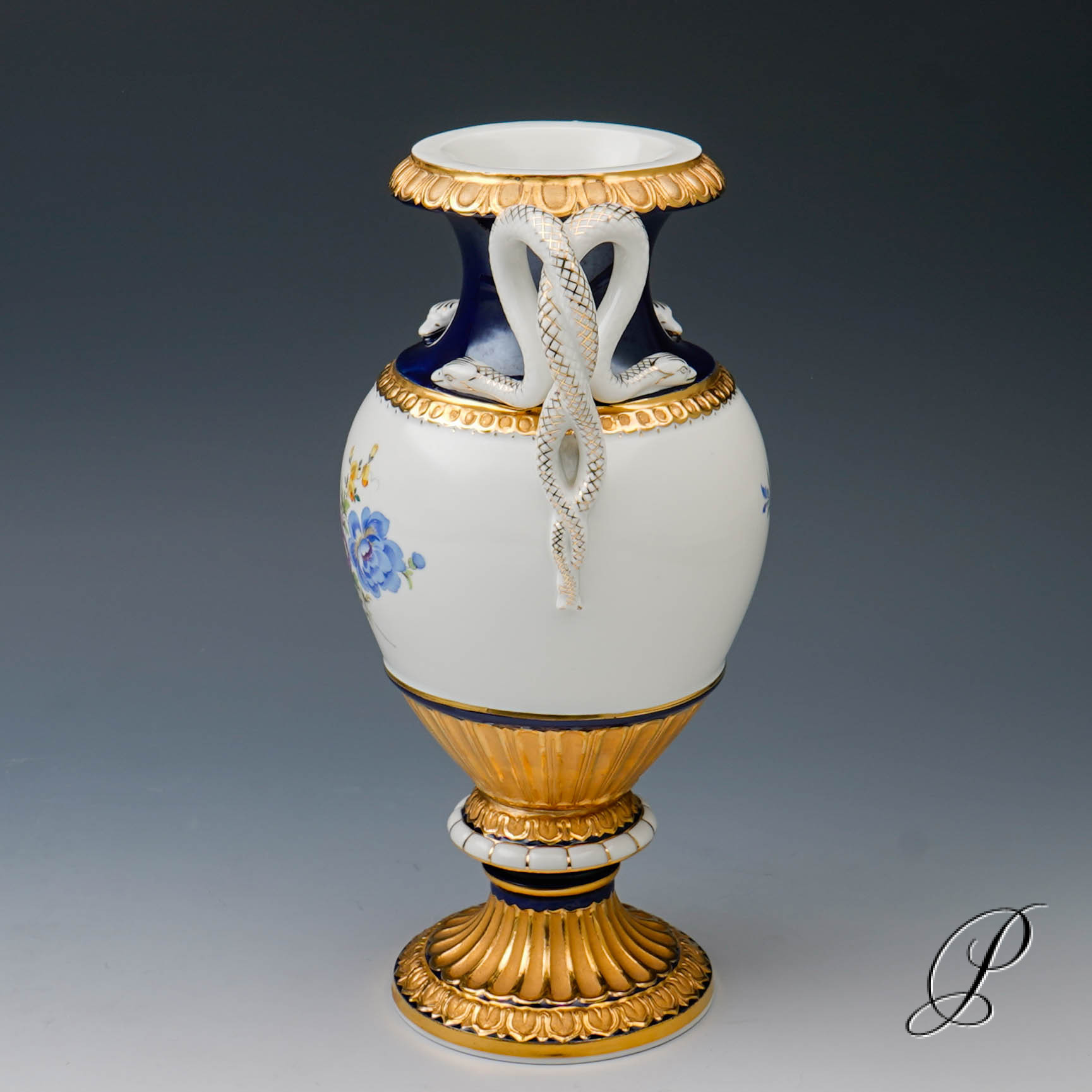 Meissen Prunk - Schlangenhenkelvase 1.Wahl mit Blumenbukett – Bild 5