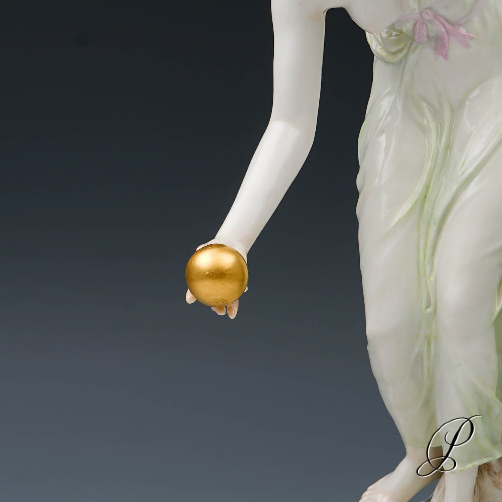 wunderschöne große Figur Meissen Kugelspielerin - Jugendstil – Bild 6