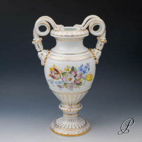 limitierte Auflage!!! Schlangenhenkelvase Meissen mit wunderschöner naturalistischer Blumenmalerei