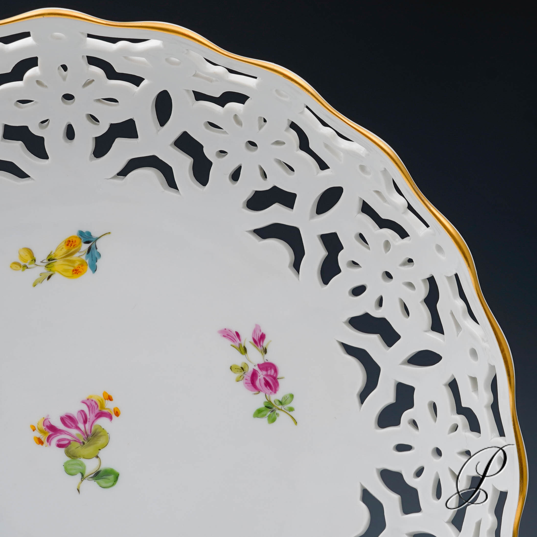 Meissen Durchbruchschale im Dekor Streublume – Bild 4