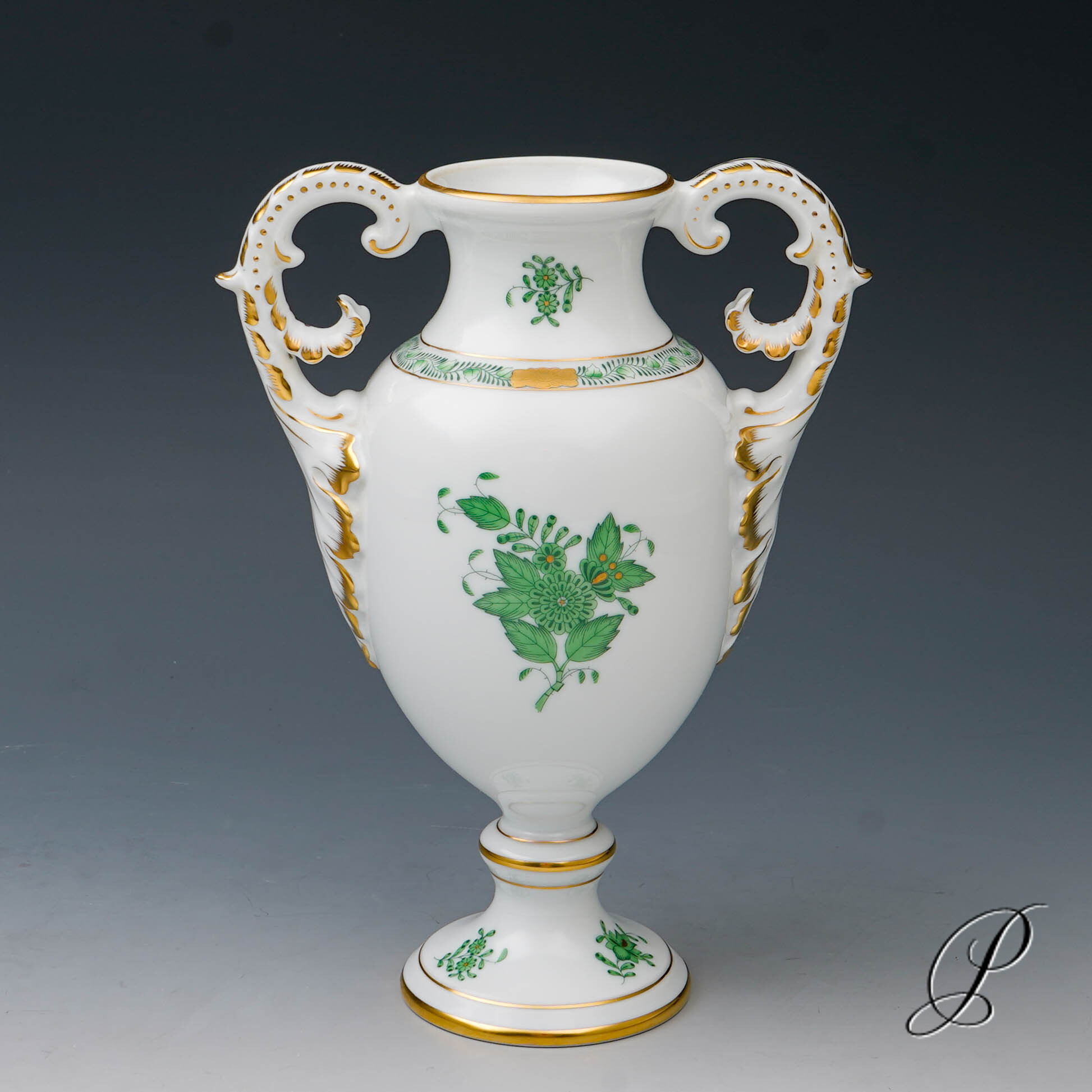 Vase Herend im Dekor Apponyi grün