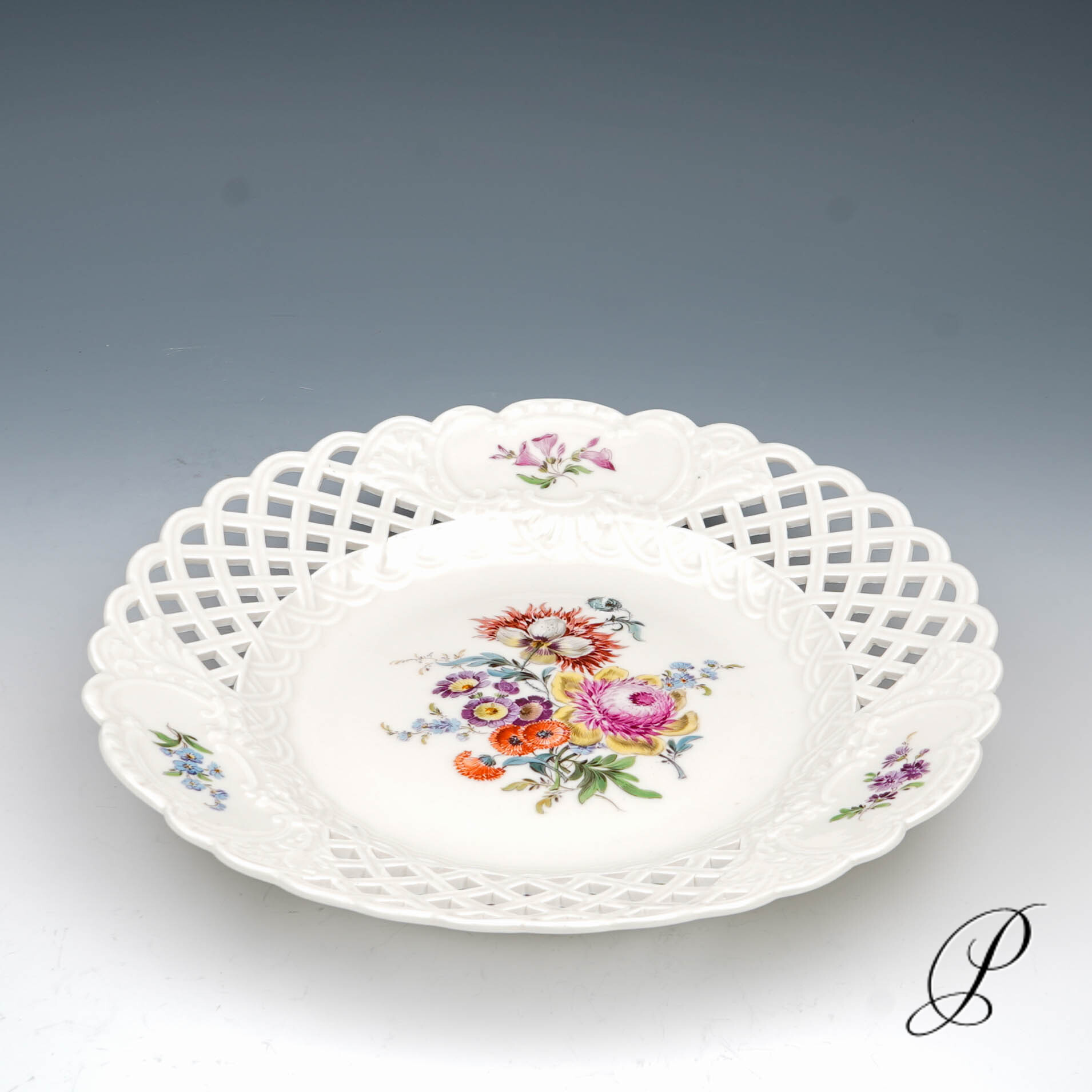 großer (29cm!!) Durchbruchteller Meissen mit Blumenbukett – Bild 2