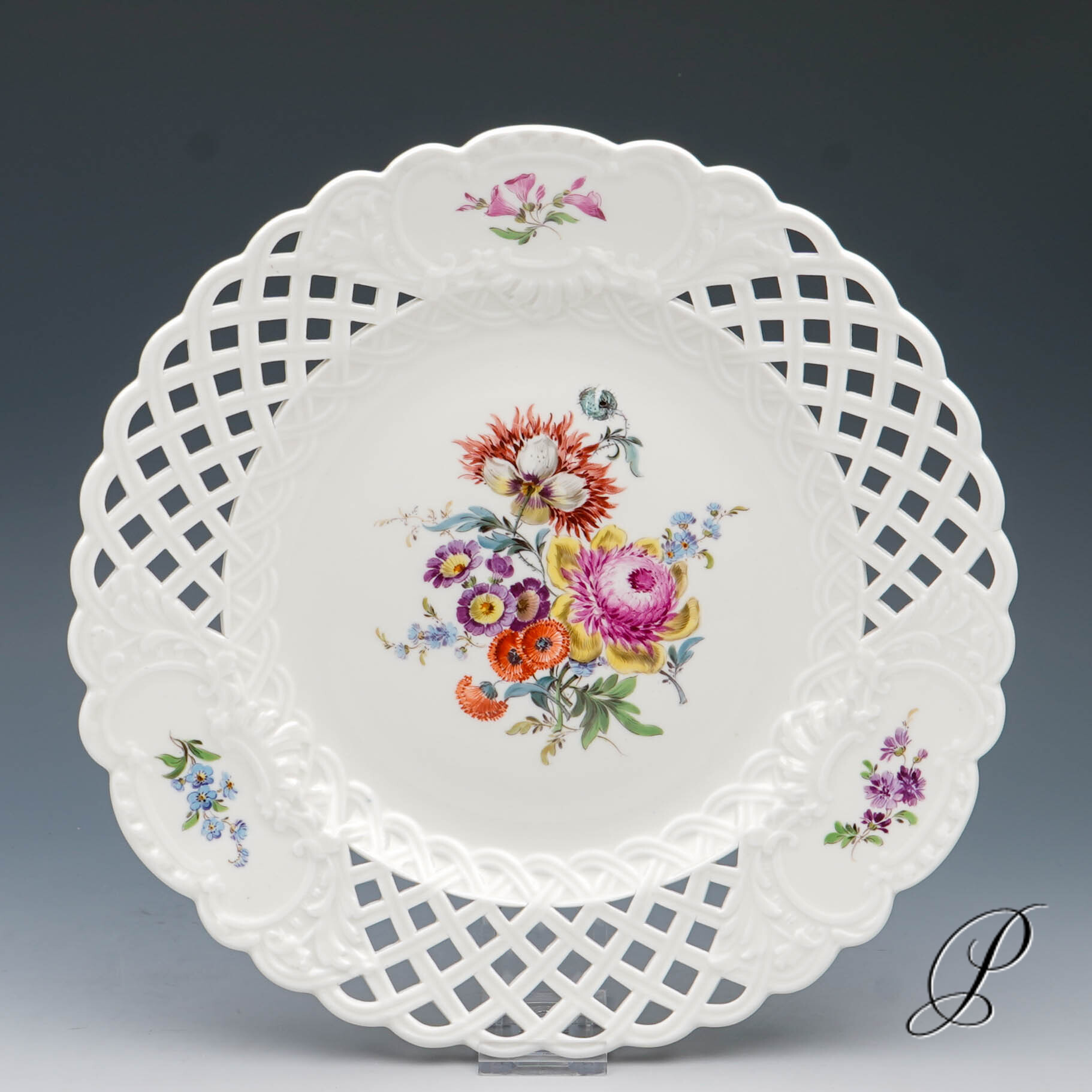 großer (29cm!!) Durchbruchteller Meissen mit Blumenbukett