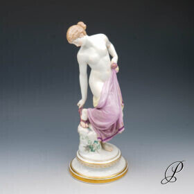 traumhafte große Figur Meissen "Nach dem Bade"