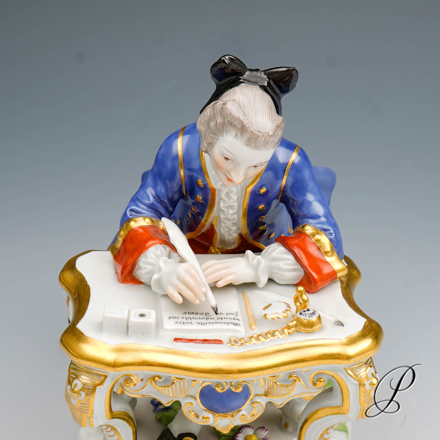 traumhafte Figur Meissen 1.Wahl - Kavalier am Schreibtisch - – Bild 3