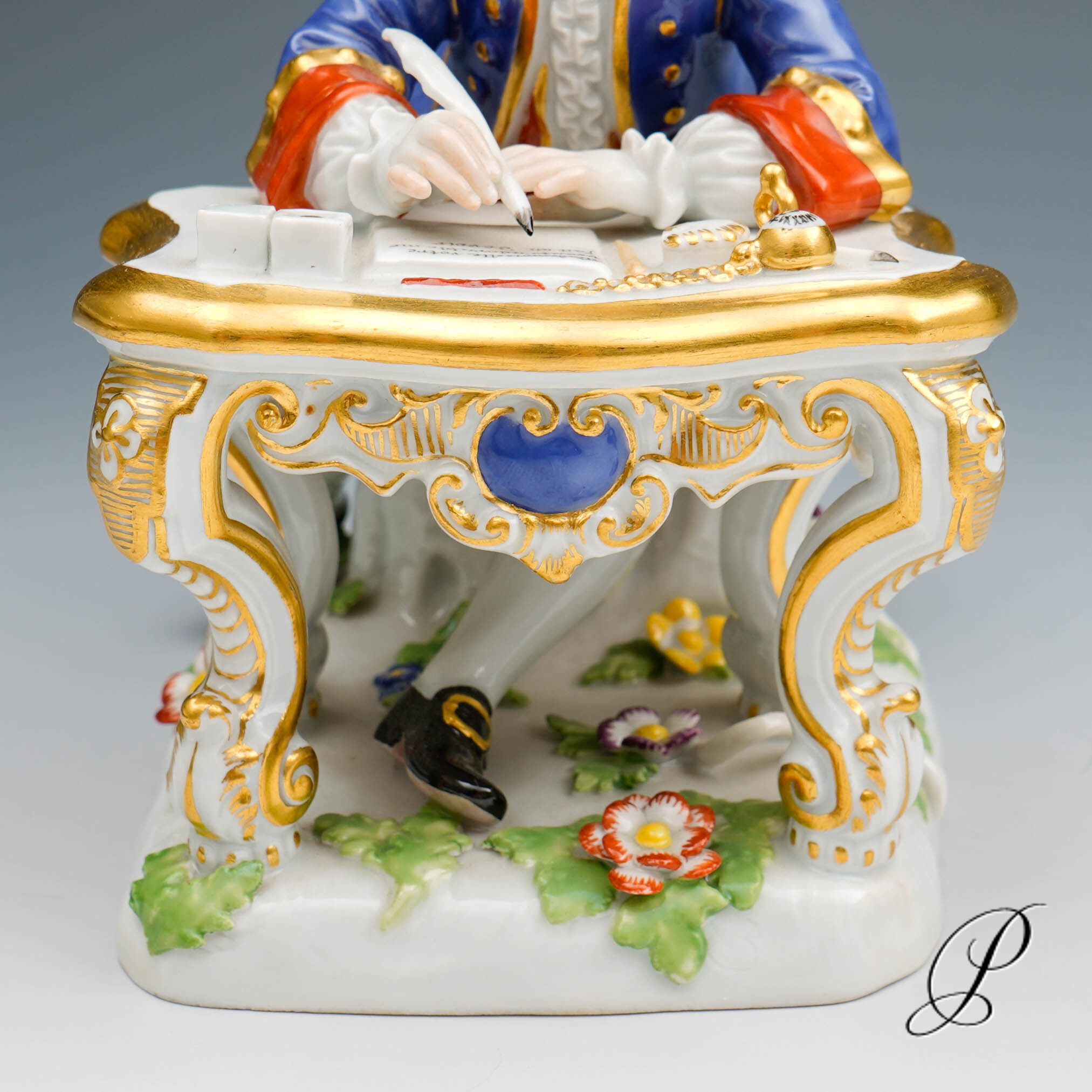 traumhafte Figur Meissen 1.Wahl - Kavalier am Schreibtisch - – Bild 5