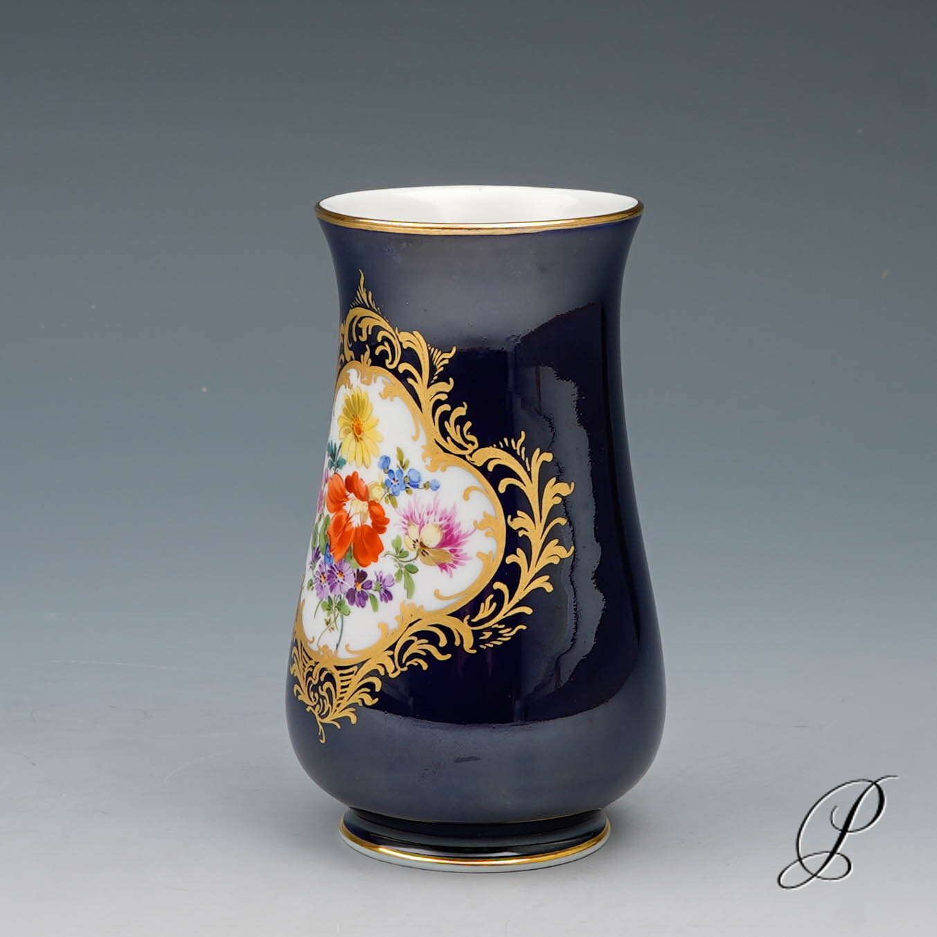 Vase Meissen Kobaltblau mit Blumenbukett – Bild 2