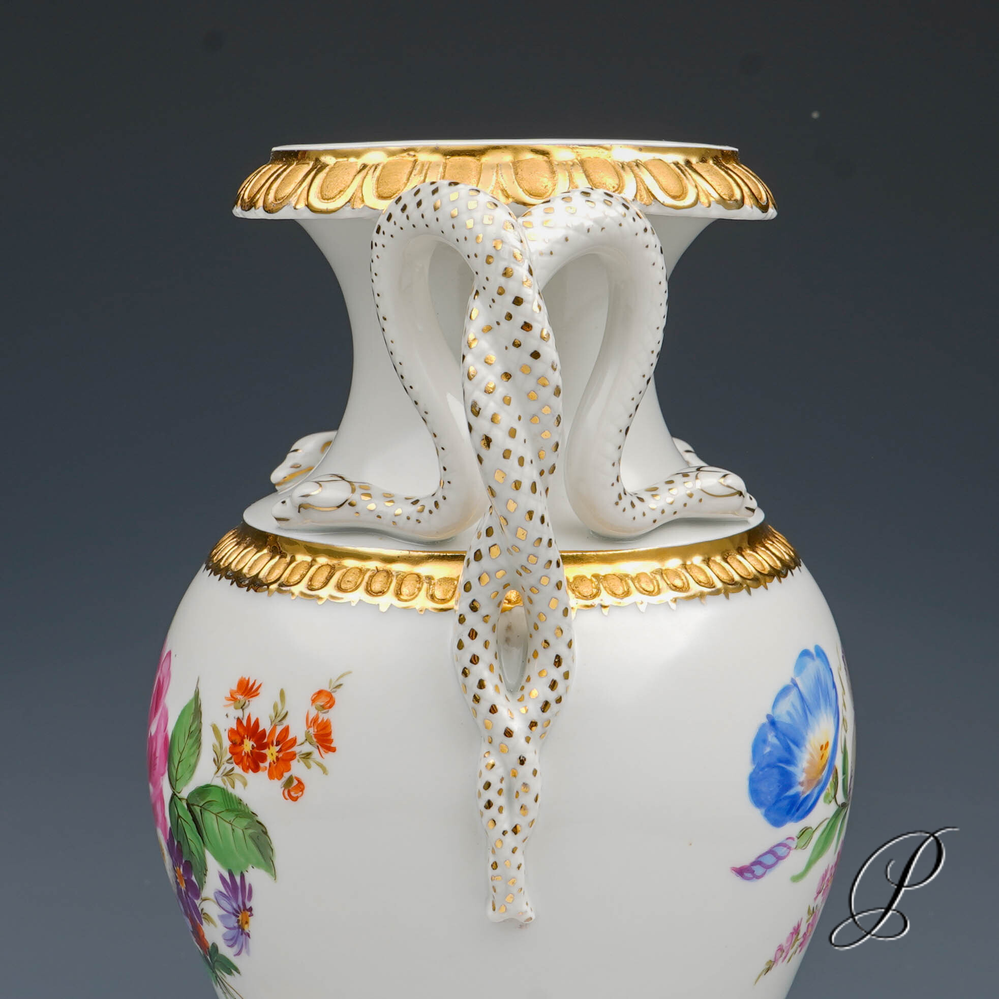 Schlangenhenkelvase Meissen 1.Wahl um 1900 Jhd. mit Blumenbuketts – Bild 9