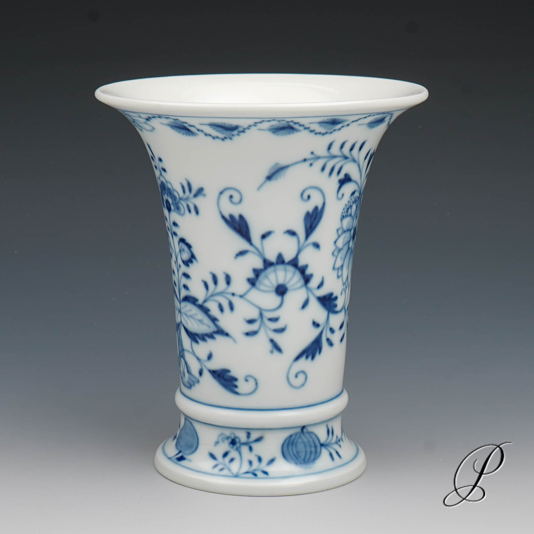 Meissen Vase im Dekor Zwiebelmuster – Bild 4