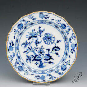 Kuchenteller Meissen Zwiebelmuster mit Goldrand Knaufzeit um 1850 Jhd.