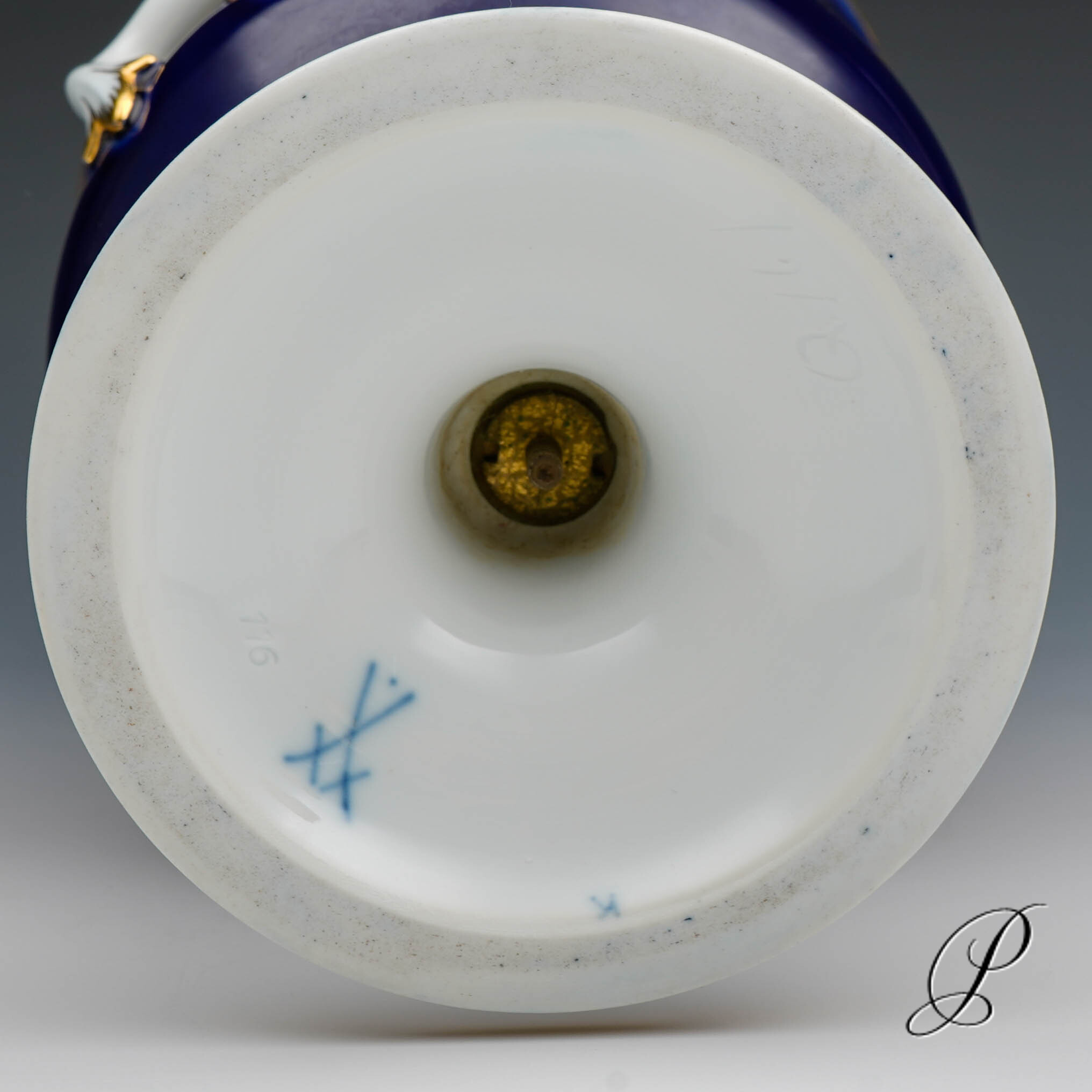 Meissen Vase um 1924 Jhd. Pfeiferzeit Kobaltblau mit Blumenbukett – Bild 8