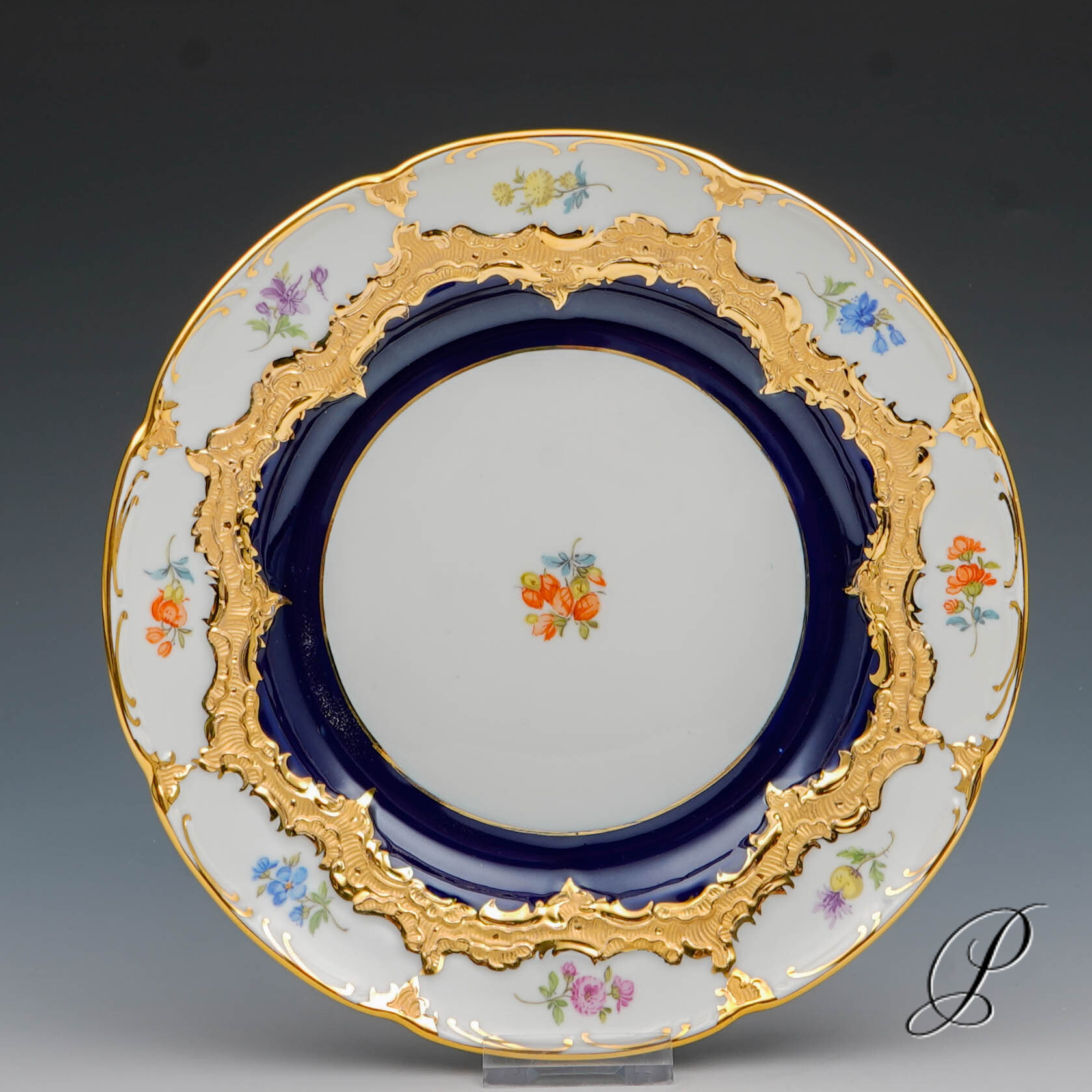 Kuchenteller Meissen B-Form Kobaltblau mit Streublümchen