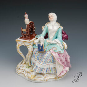 Figur Meissen Knaufzeit " Mädchen am Spinnrad" nach dem Gemälde von Jean-Baptiste Simeon Chardin