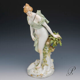 große und seltene Figur aus Meissen um 1900 hd. - Quellnymphe - von Emmerich Andresen