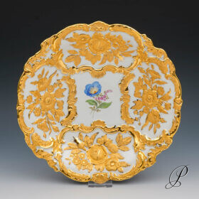 großer Prunkteller Meissen mit Blumenmalerei
