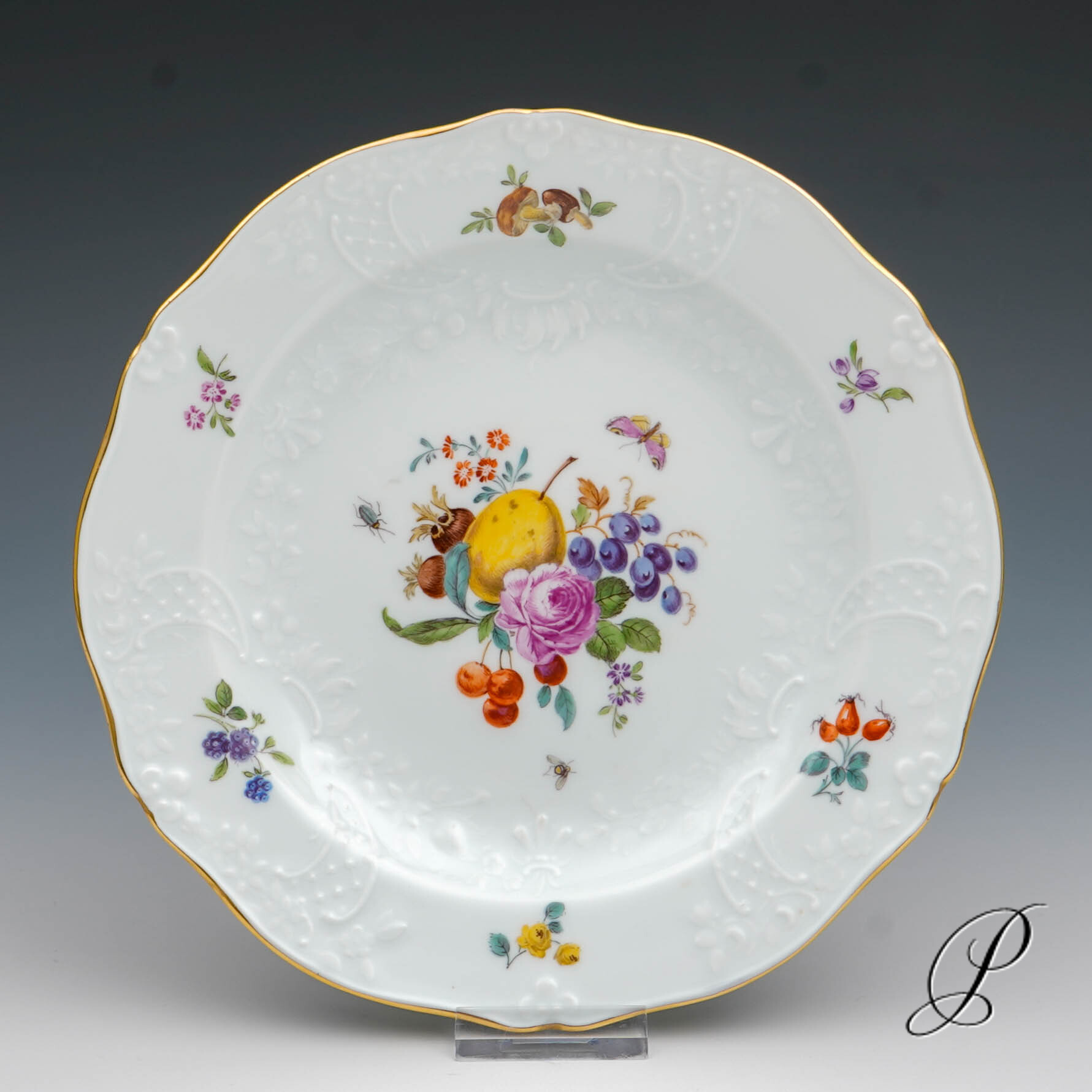 Meissen Kuchenteller mit Frucht und Blumenmalerei nach alter Manier