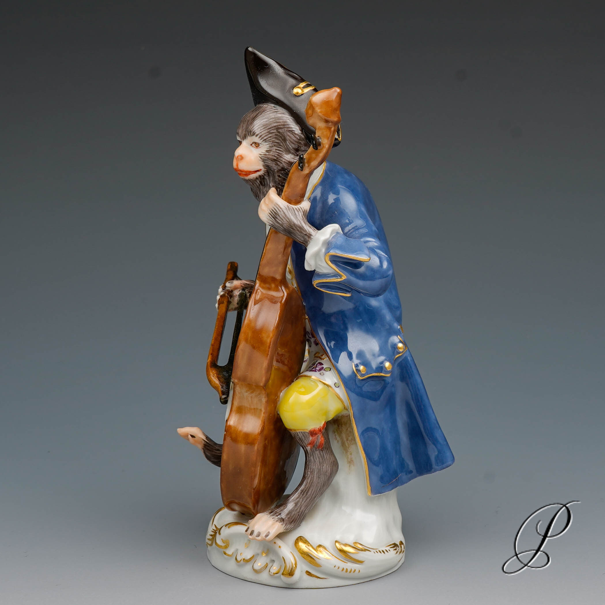 Figur Meissen 1.Wahl aus der Affenkapelle der Baßgeiger – Bild 4