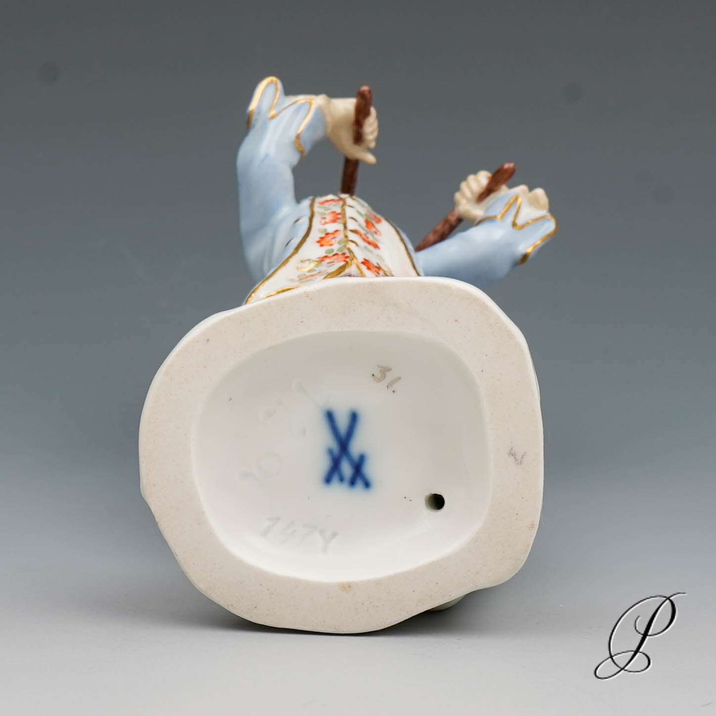 Meissen Figur 1.Wahl der Paukenschläger aus der Affenkapelle – Bild 10