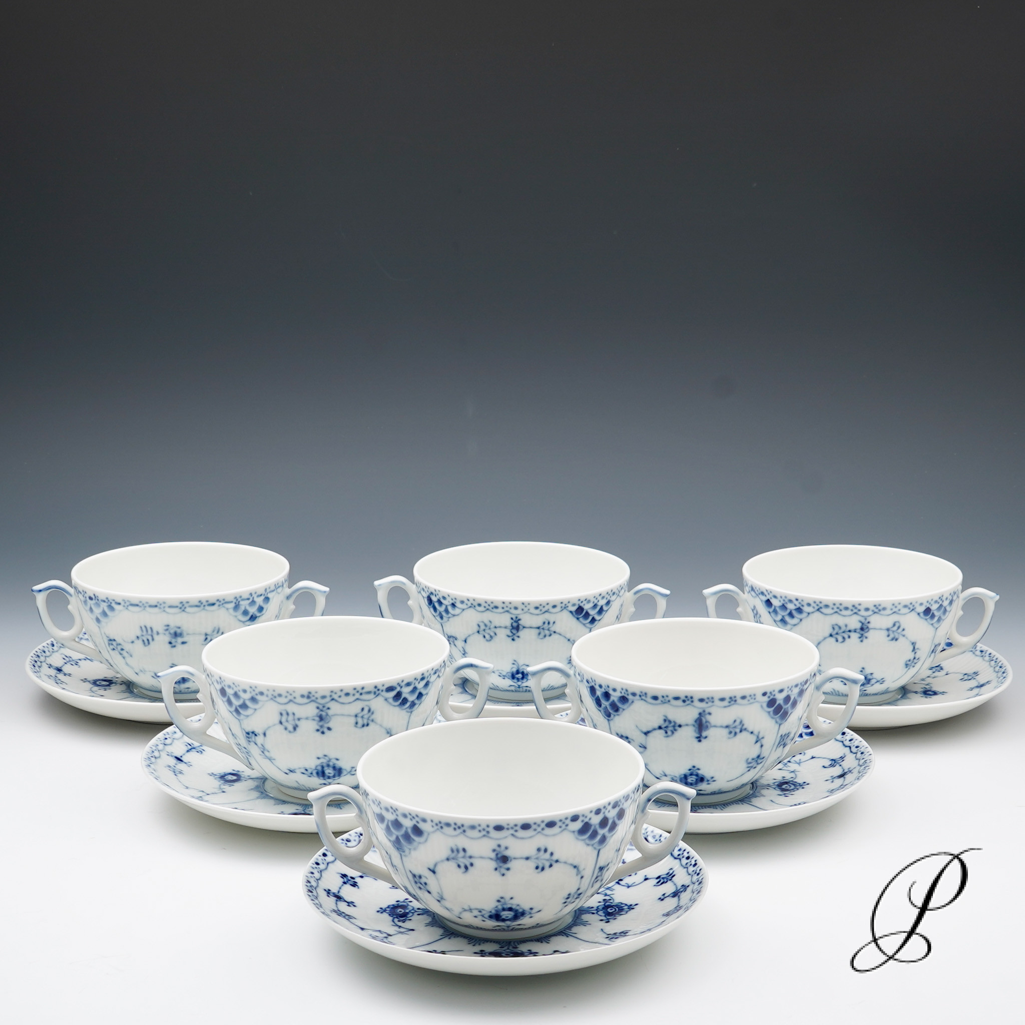 6 Suppengedecke Royal Copenhagen Musselmalet Halbspitz