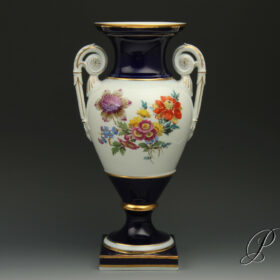 henkelvase_blau_weiss_bukett1