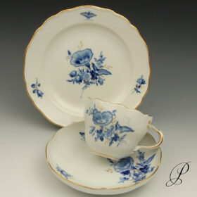 kaffeegedeck_blaue_blume_vier1